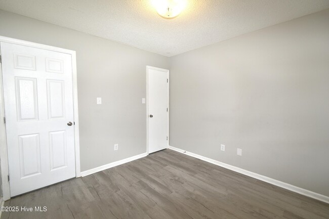 Building Photo - 159 Marlene Dr