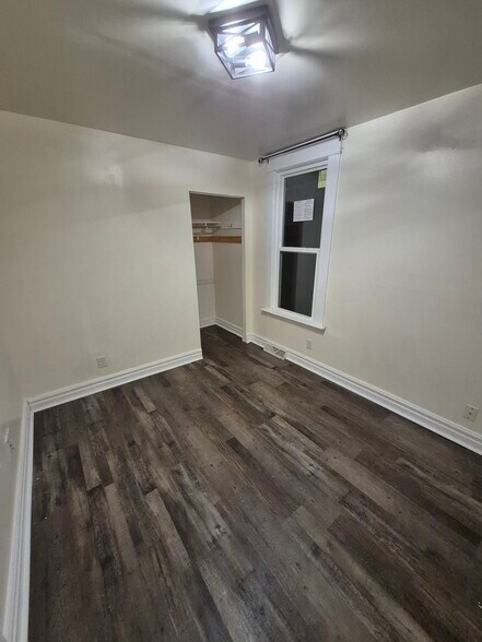 middle bedroom - 4049 6th Ave