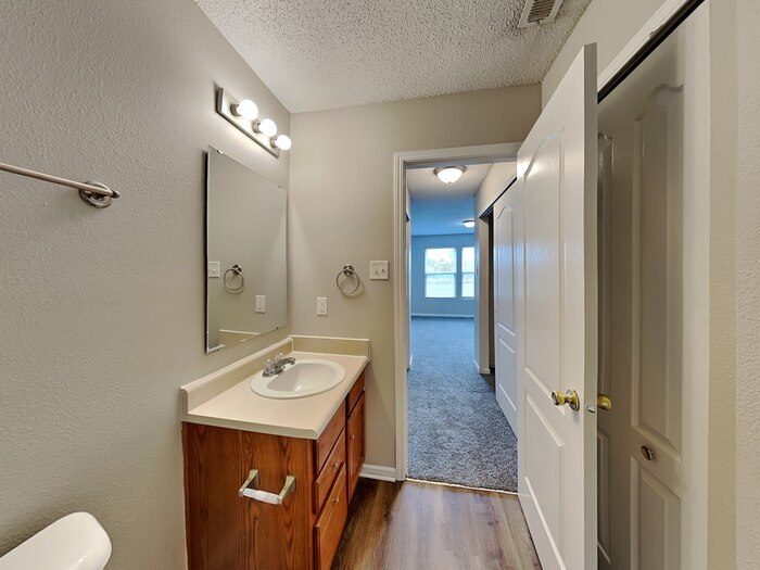 Building Photo - 7938 Hydrangea Ct