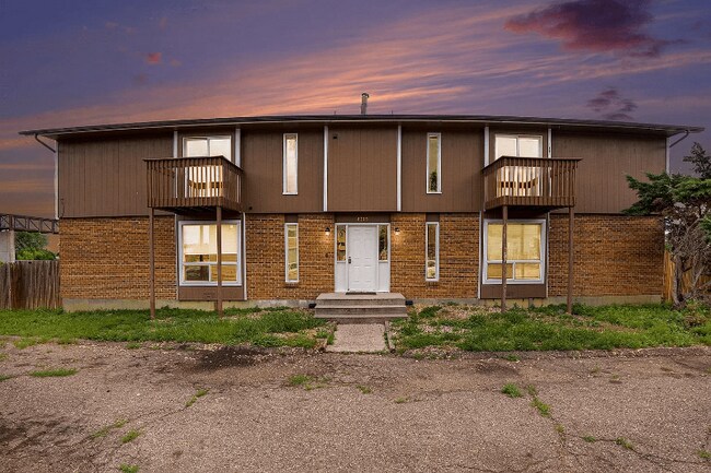 Building Photo - 4215 Loomis Ave