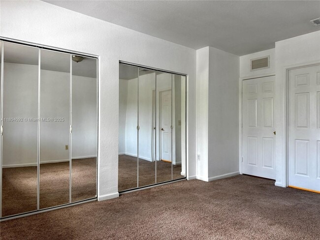 Building Photo - 2576 SW 83rd Ave