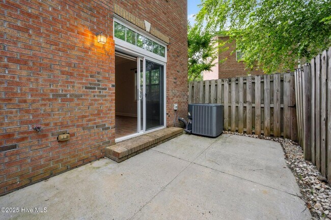 Building Photo - 5147 Exton Park Loop