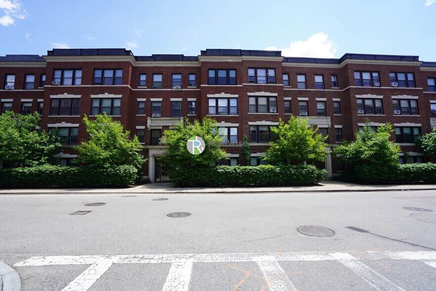 Building Photo - 78 Brainerd Rd