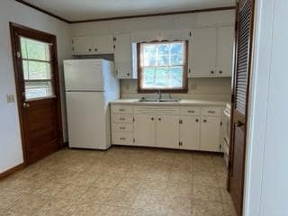 Building Photo - 60 Sunrise Rd