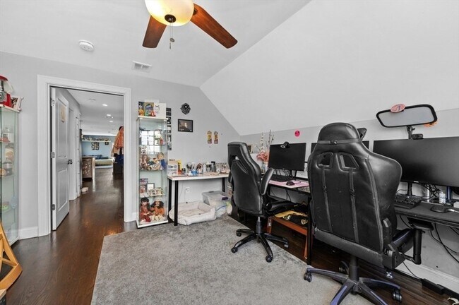 Building Photo - 36 Sturgis St