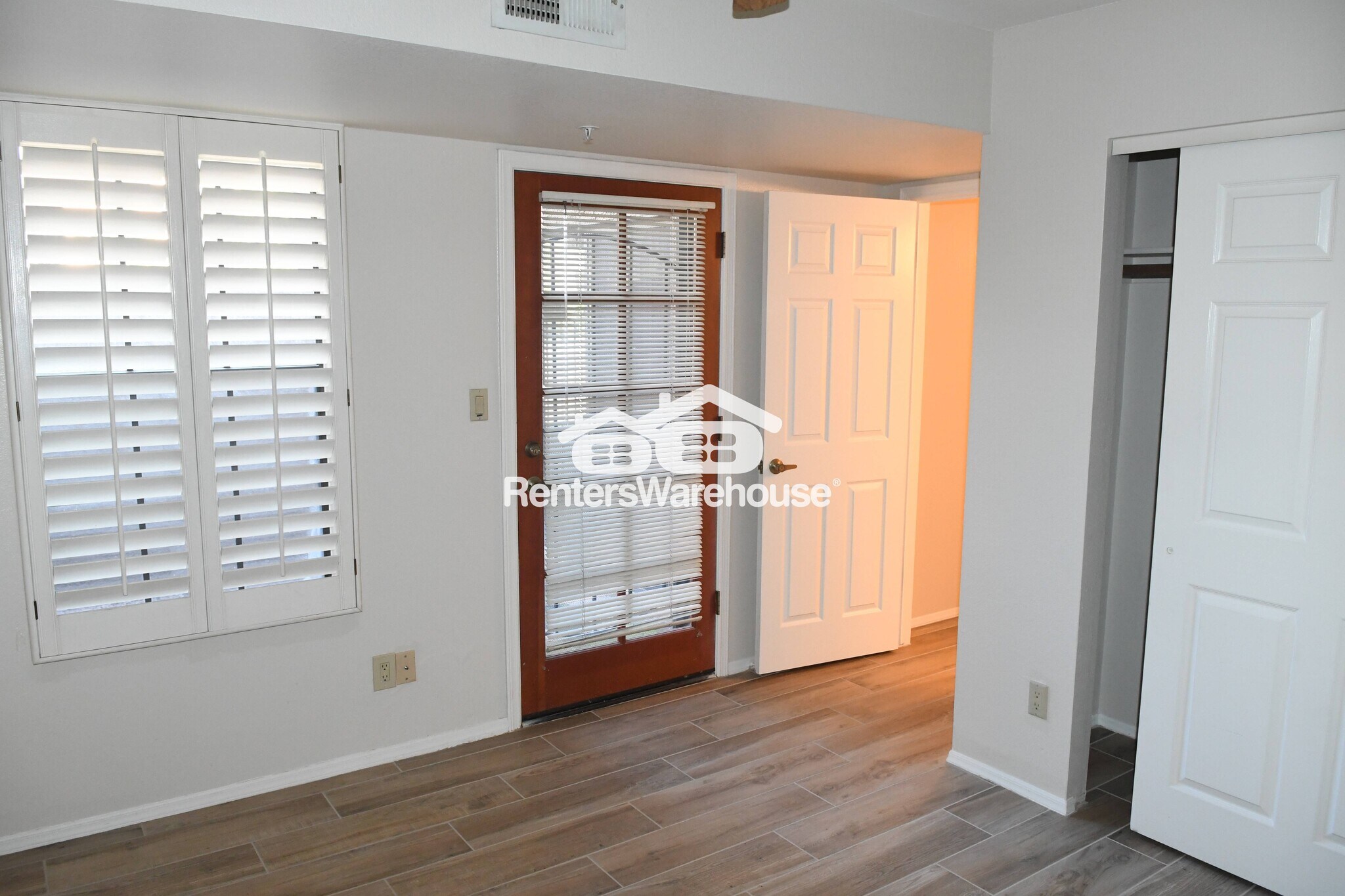 Building Photo - 6945 E Cochise Rd