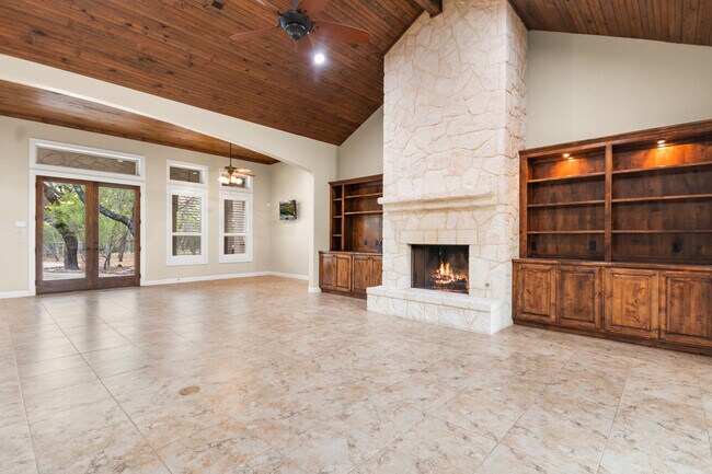 Building Photo - 25815 Ralph Fair Rd