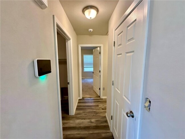 Building Photo - 530 Woodcreek Lp