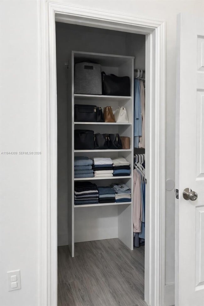 Building Photo - 3038 Marion Ave