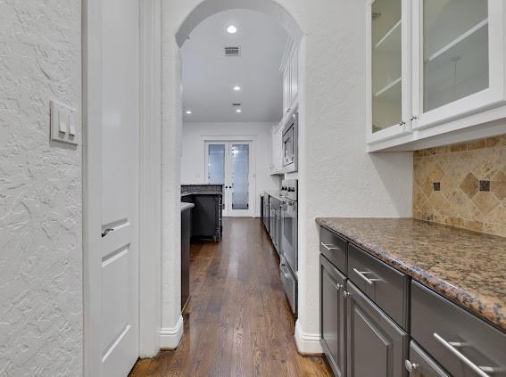 Building Photo - 1408 W 23rd St