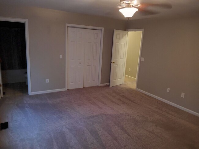 Building Photo - 514 Nunley Dr