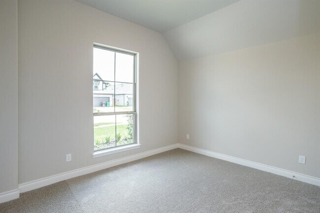 Building Photo - 1639 Rosedale Dr