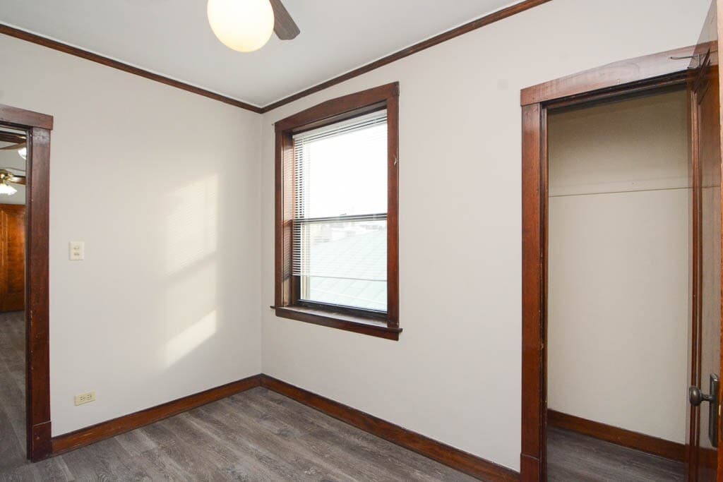 Building Photo - 3619 N Paulina St