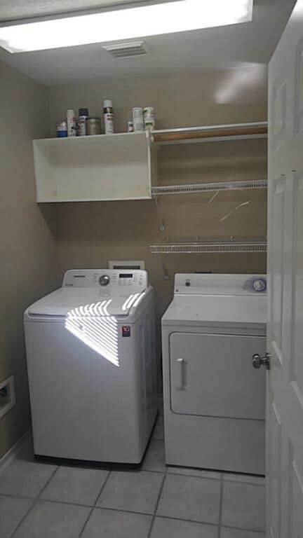 Building Photo - 5104 Big Spring Dr