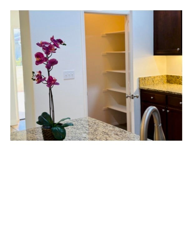 Building Photo - 440 Amargosa Way