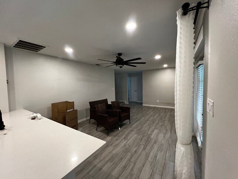 Living room - 105 Lido Rd
