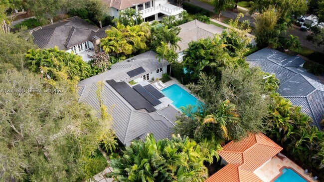 Building Photo - 1010 Placetas Ave