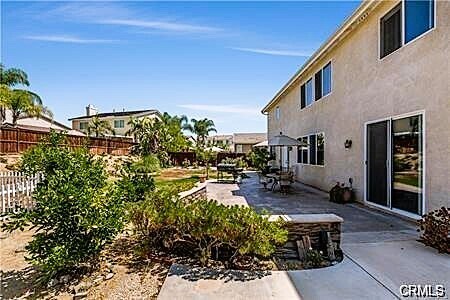 Building Photo - 17231 Greentree Dr