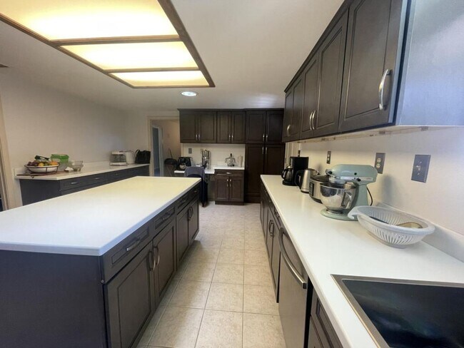 Building Photo - 64315 Spyglass Ave