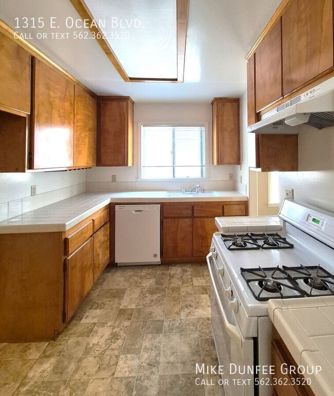 Building Photo - 1315 E Ocean Blvd