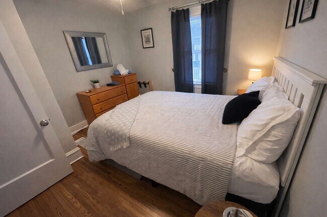 Building Photo - 3222 West Blvd