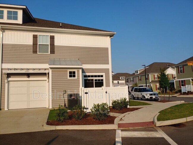 Building Photo - 1303 Tides Edge Ct