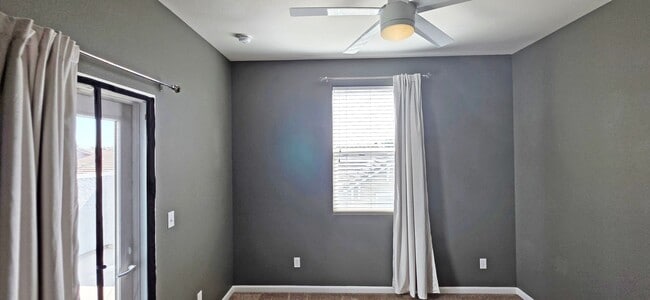 Building Photo - 4120 Beechcraft Way