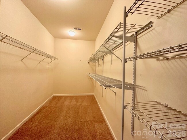 Building Photo - 1218 Clingman Dr