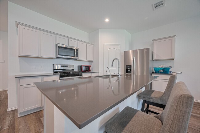 Building Photo - 40434 Basalt Elm Rd