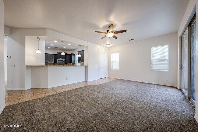 Building Photo - 3535 S Jasmine Dr