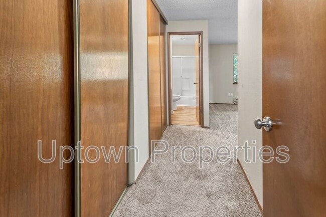 Building Photo - 250 Cervantes Cir
