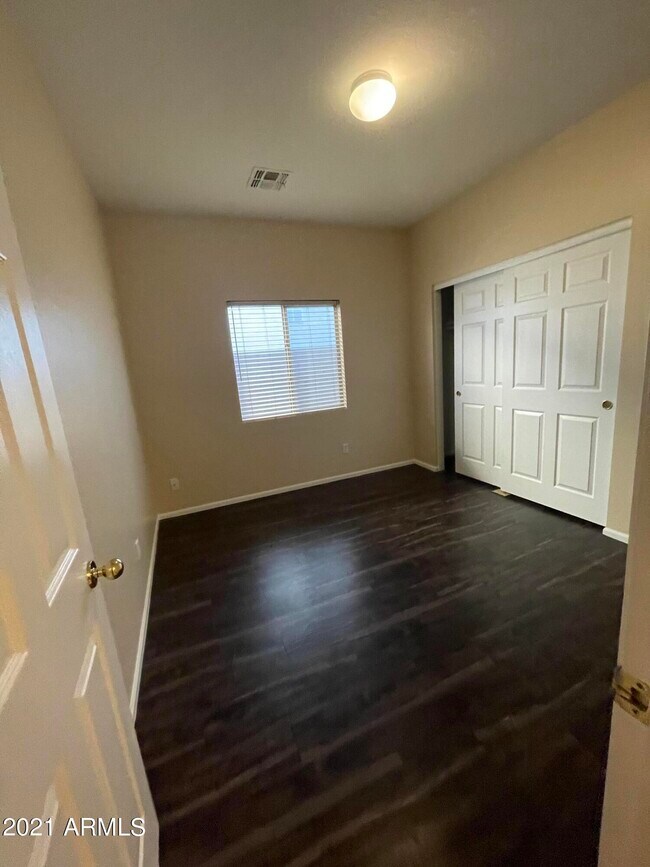 Building Photo - 2560 W Preserve Way