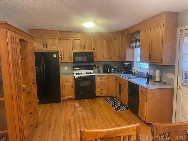 Building Photo - 450 Maple Hill Rd