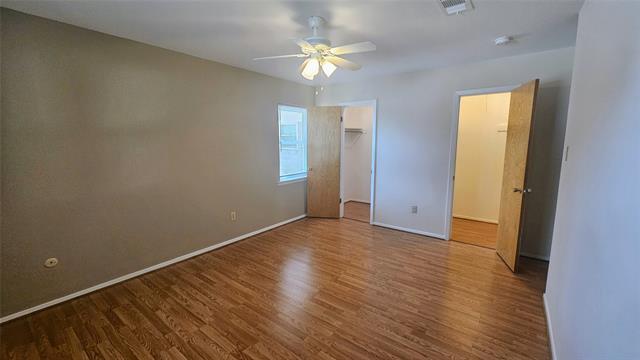 Building Photo - 801 Livingston Dr