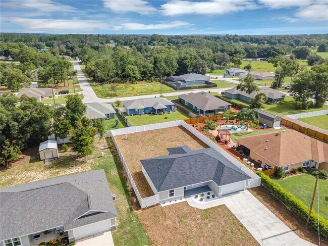 Building Photo - 9679 SE 157th Ln