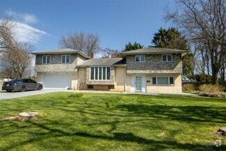 Building Photo - 31 Cherrywood Dr