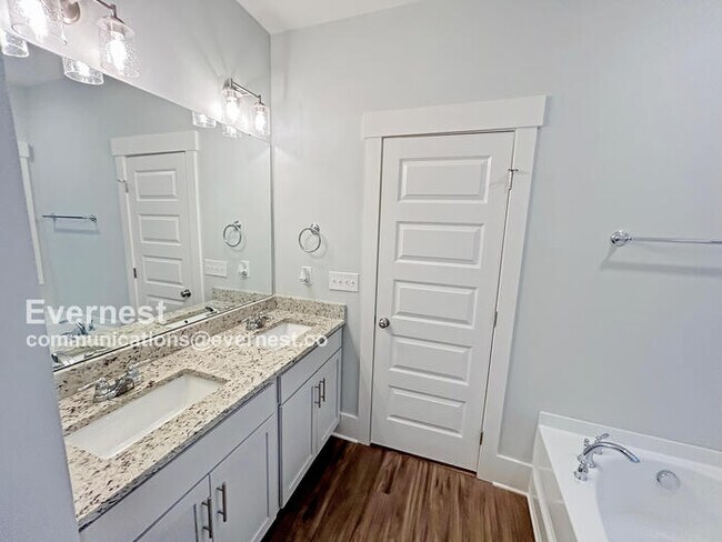 Building Photo - 12712 Tallulah Dr