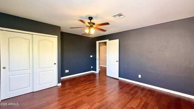 Building Photo - 2714 E Birchwood Pl
