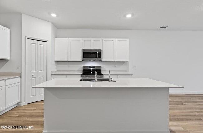 Building Photo - 3967 Mid Century St