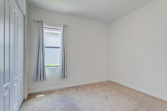 Building Photo - 4535 Gulf Sounds Ln