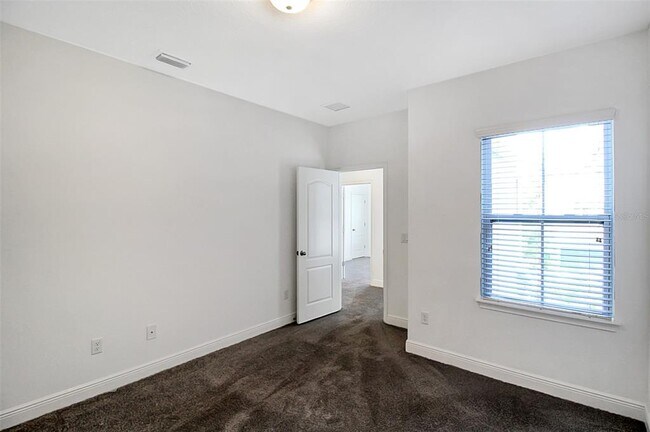 Building Photo - 4525 Chinkapin Dr