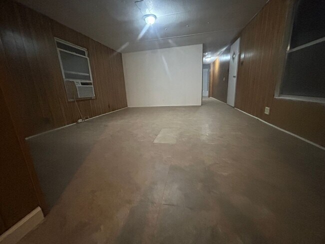 Building Photo - Attention Section 8 Vouchers! Available Now! Rent this 3 bedroom home in Aiken!