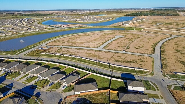 Building Photo - 26703 Willow Ln