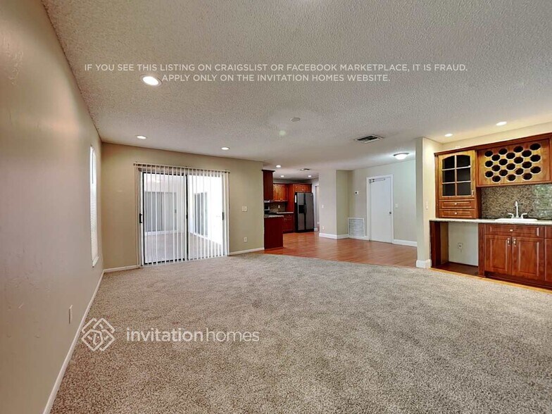 Building Photo - 1301 NW 76th Ave