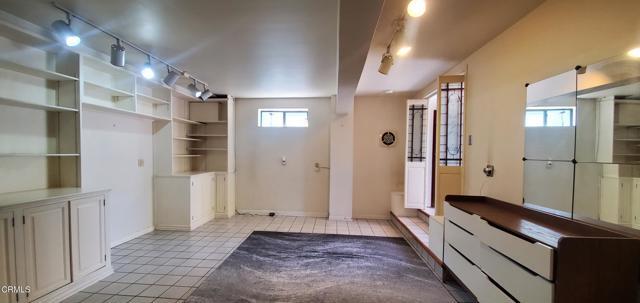 Building Photo - 5060 Collis Ave