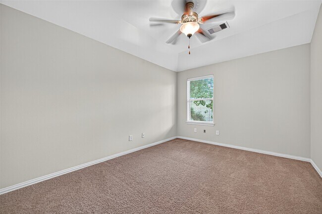 Building Photo - 211 New Harmony Trail