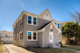 Building Photo - 519 W Clay St