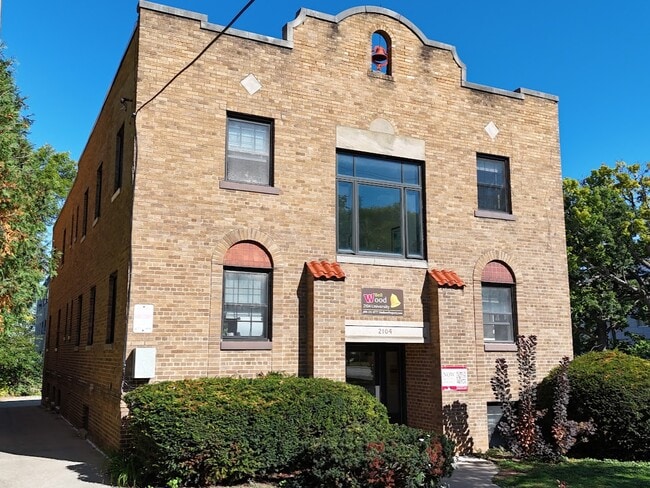 Building Photo - 2104 University Ave