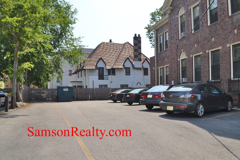 Building Photo - 257 Gano St