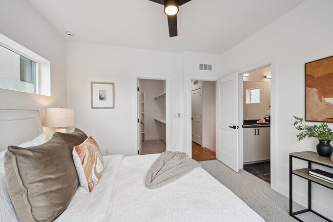 Building Photo - Modern 3BD, 3.5BA Sloan’s Lake Home with Rooftop Deck and 1-Car Garage